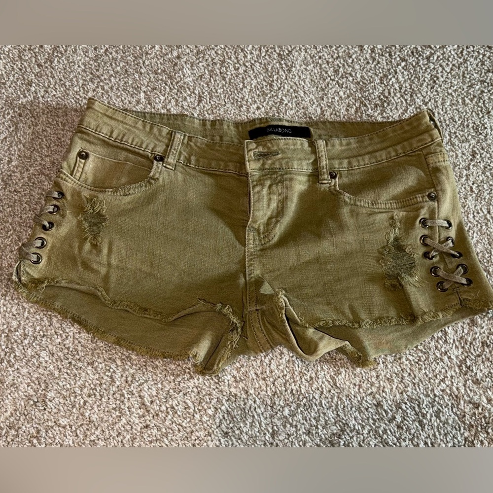 Army green Billabong shorts size 27 or 6
